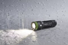Rybárska CREE LED baterka svietivosť 300lm 3xAAA