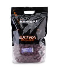 Magic Wolf - Švestka / chilli EXTRA Boilies 20mm 3kg