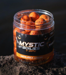 Magic Wolf - Meruňka MYSTIC Boilies v dipu 160g